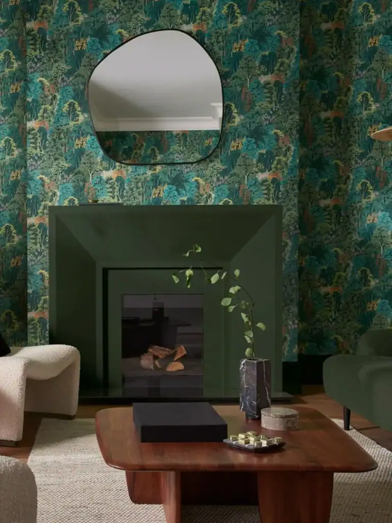 dark green botanical print wallpaper. Forestcore