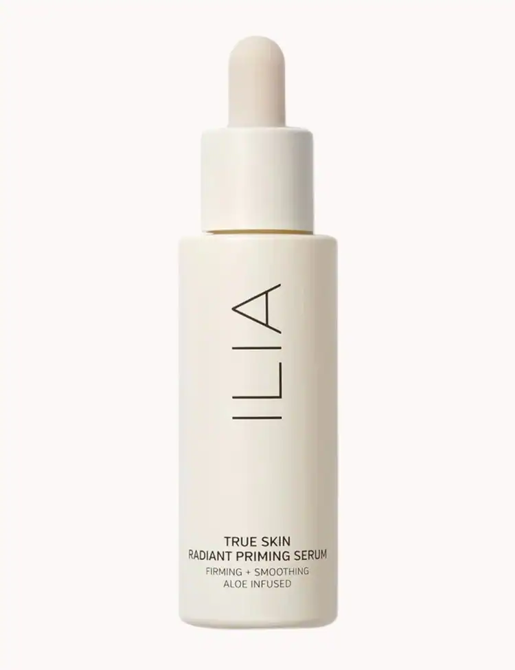 True Skin Radiant Priming Serum. Latte Makeup Skin Trend