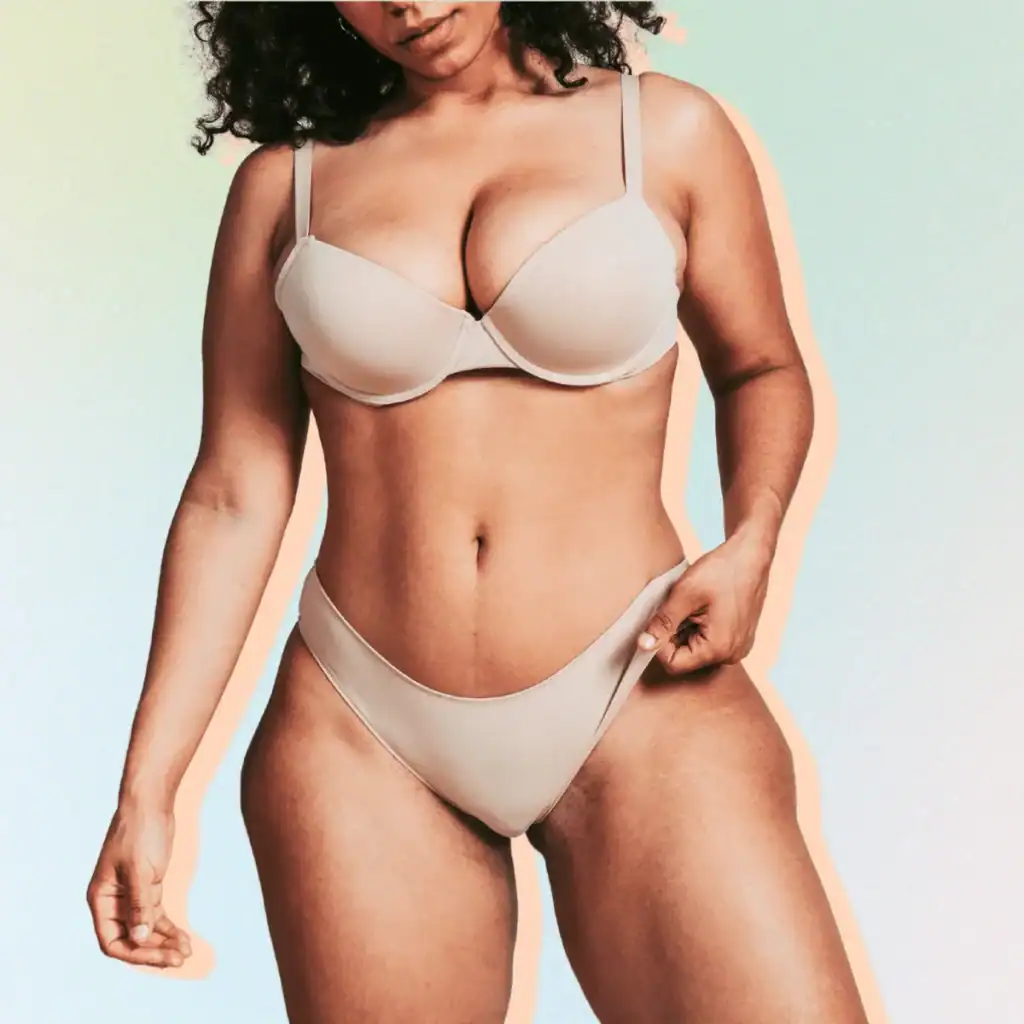 Curvy-Female-Posing-in-Studio-Body-Positive