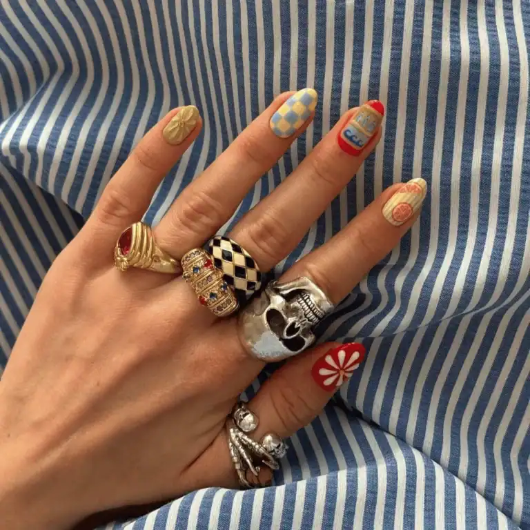 Sardine girl summer nails