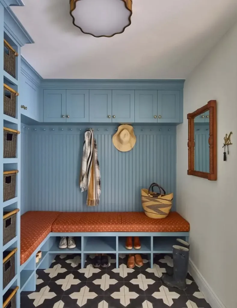 blue and red diy mudroom ideas