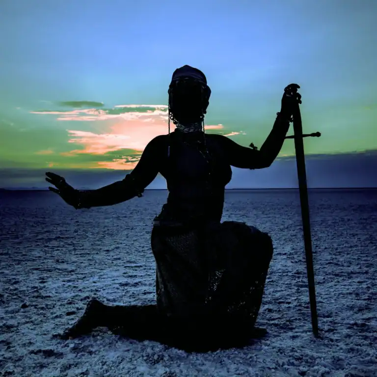 goddess-divine-feminine-at-sunset.-Divine-Feminine-Energy-Affirmations