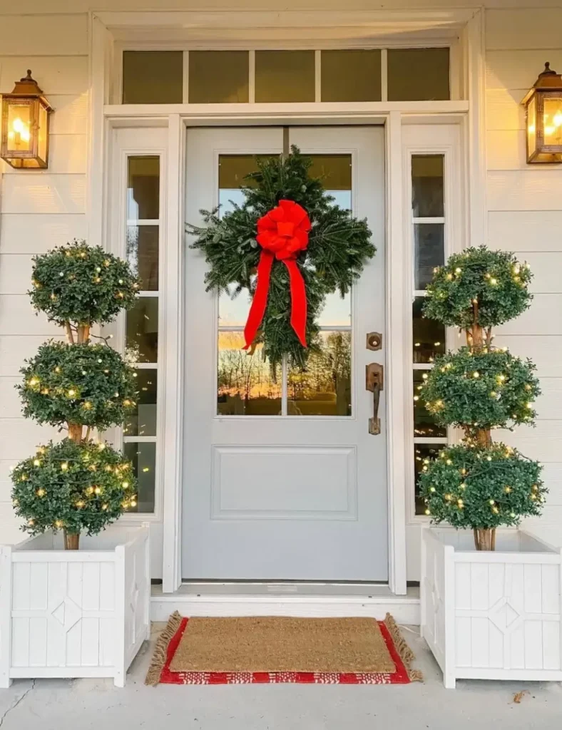 Christmas Front Porch Ideas (4)
