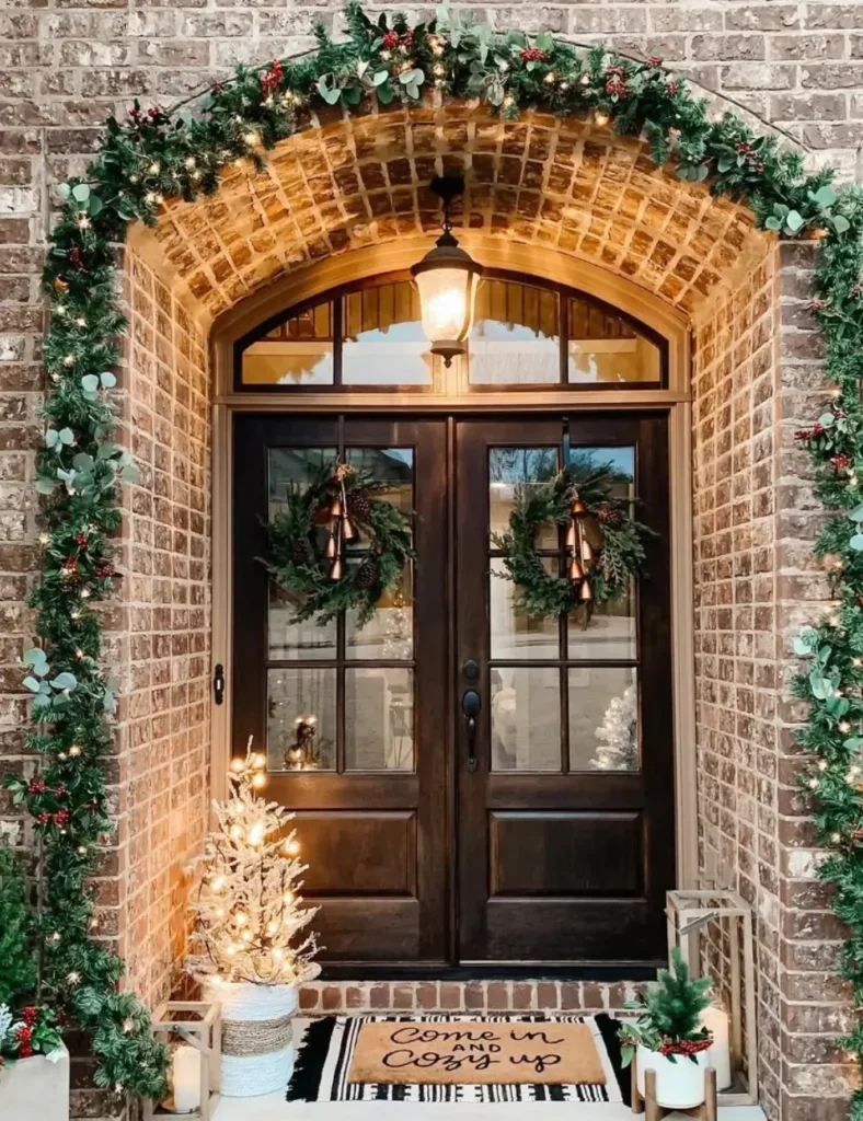 Christmas Front Porch Ideas (5)