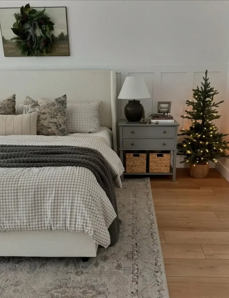 cosy Christmas bedroom ideas (7)
