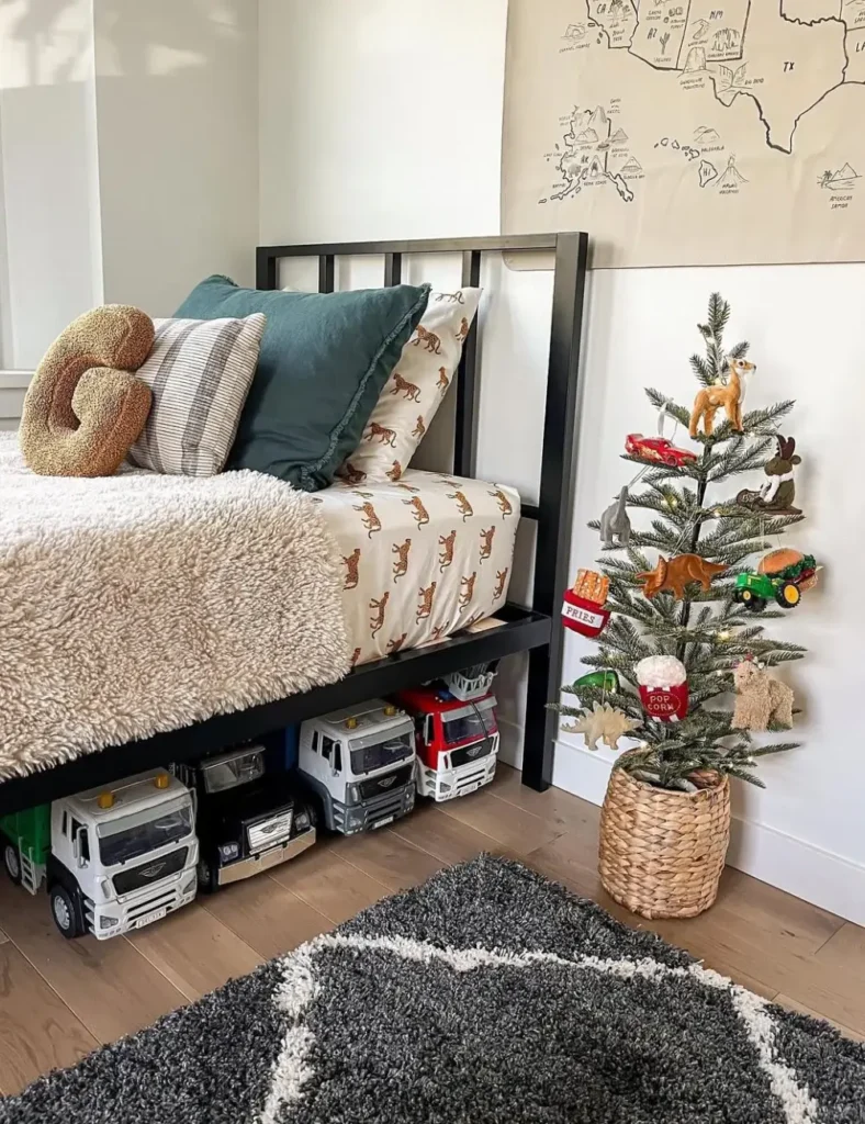 simple Christmas Kids’ Bedroom Ideas