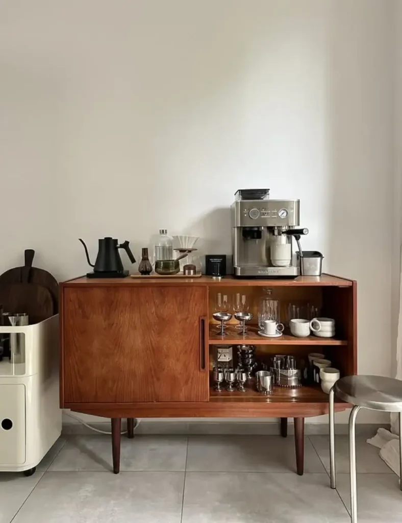 Mid-century modern Coffee Bar Ideas