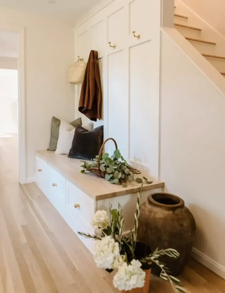 Neutral Entryway Bench Ideas